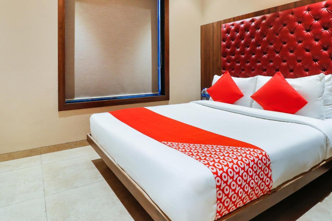 OYO 70475 Hotel Sea Breeze Mumbai Exterior foto